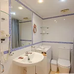 Lejlighed Spacious In Benalbeach *