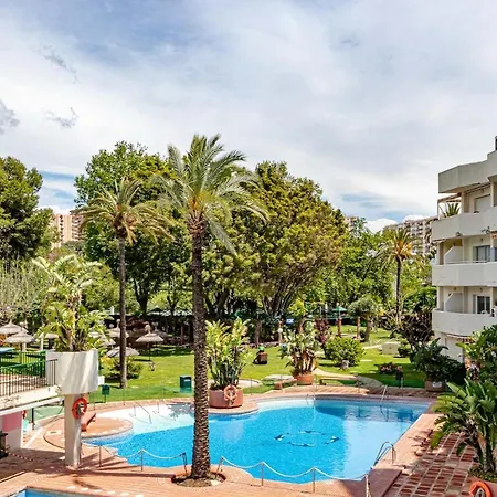 Spacious In Benalbeach Апартаменты Бенальмадена
